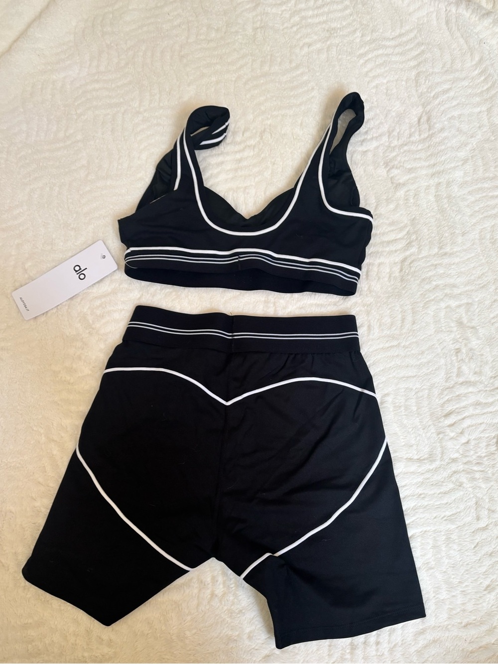 ALO Yoga Black Athletic Shorts with White Contrast Trim - Picture 2 of 3